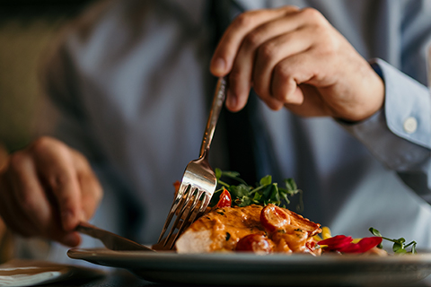 close up dinner plate seminars